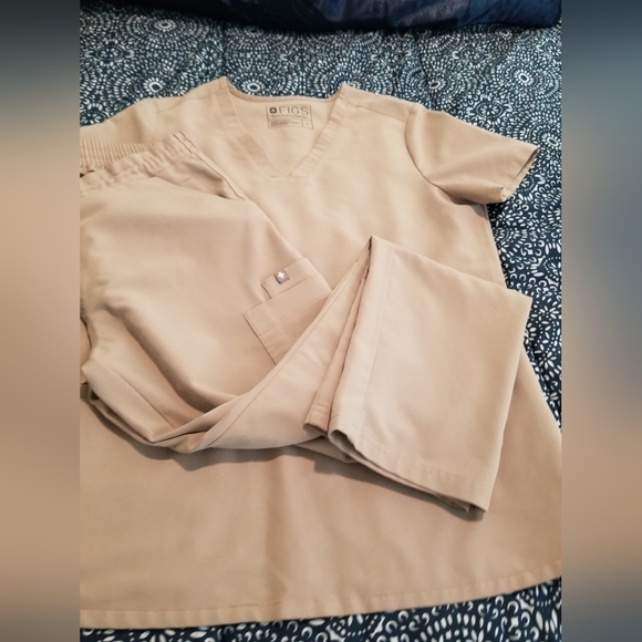 Figs Scrub Set - Picture 3 of 4